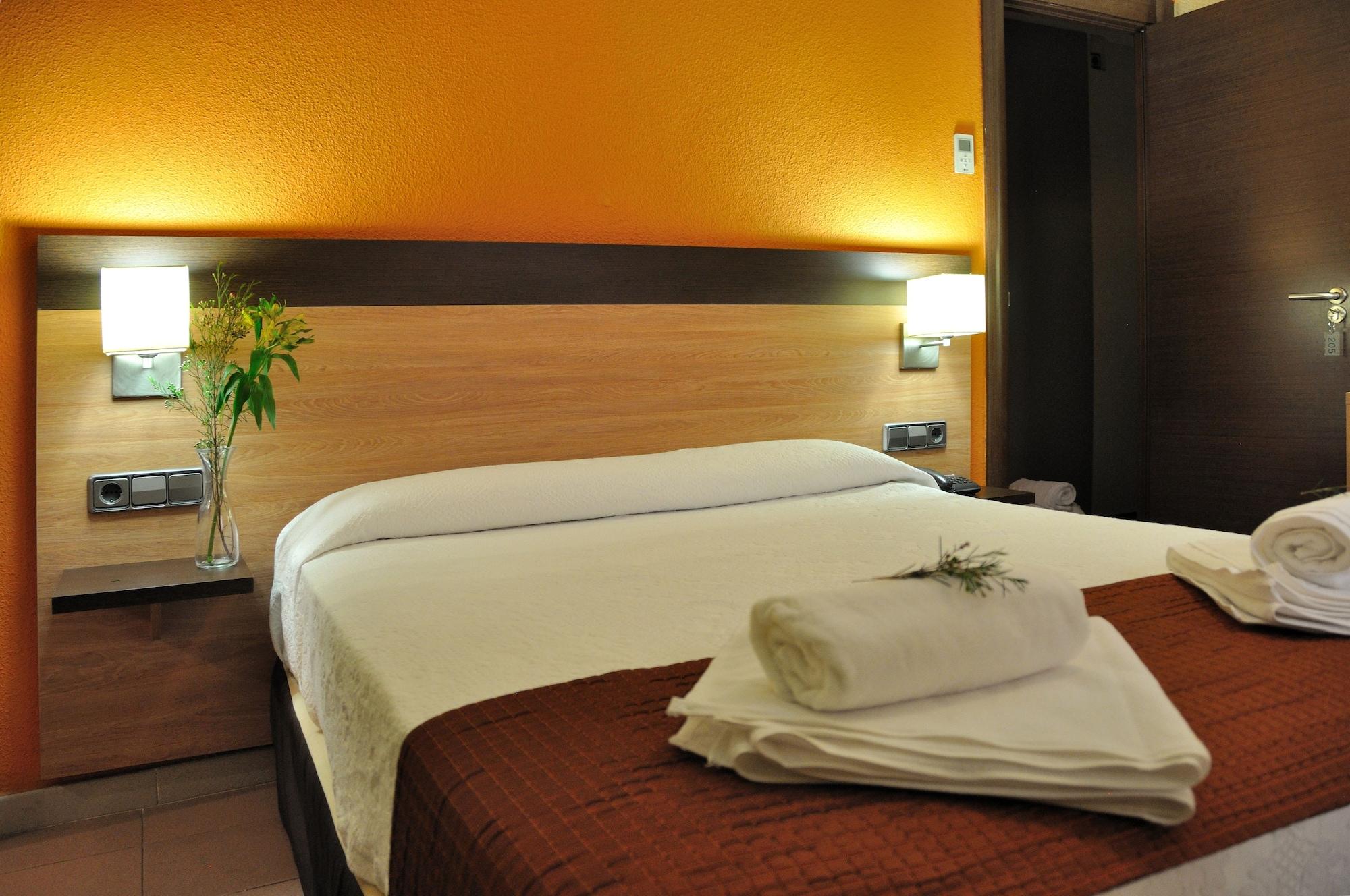 Hostal Ballesta Madrid Exterior foto