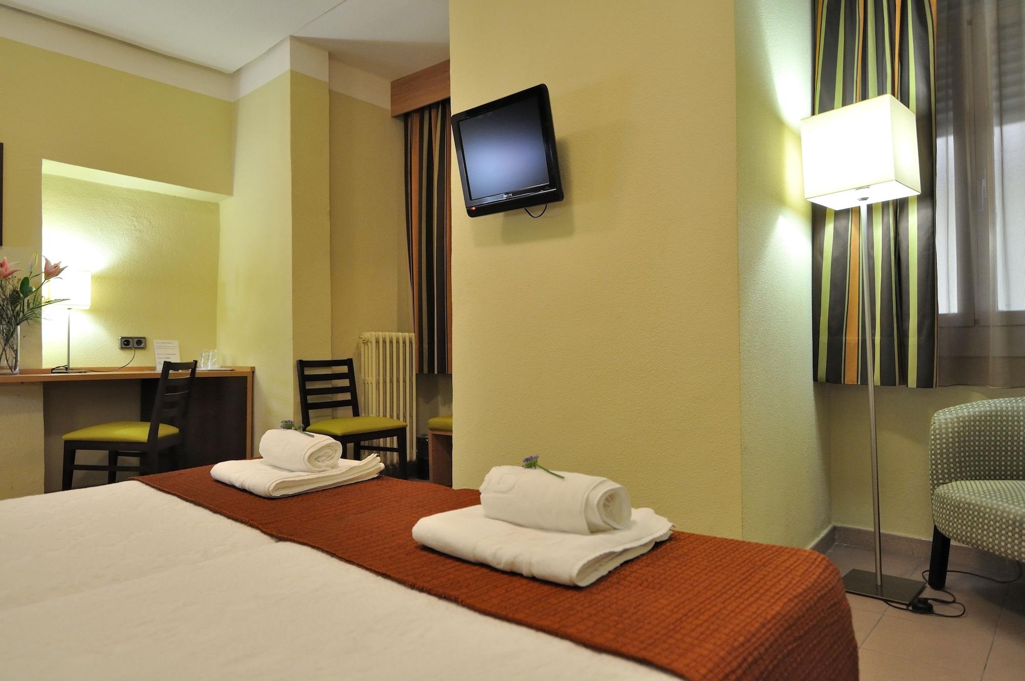 Hostal Ballesta Madrid Exterior foto