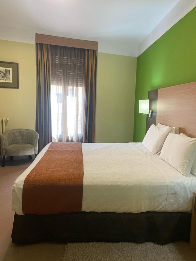 Hostal Ballesta Madrid Exterior foto