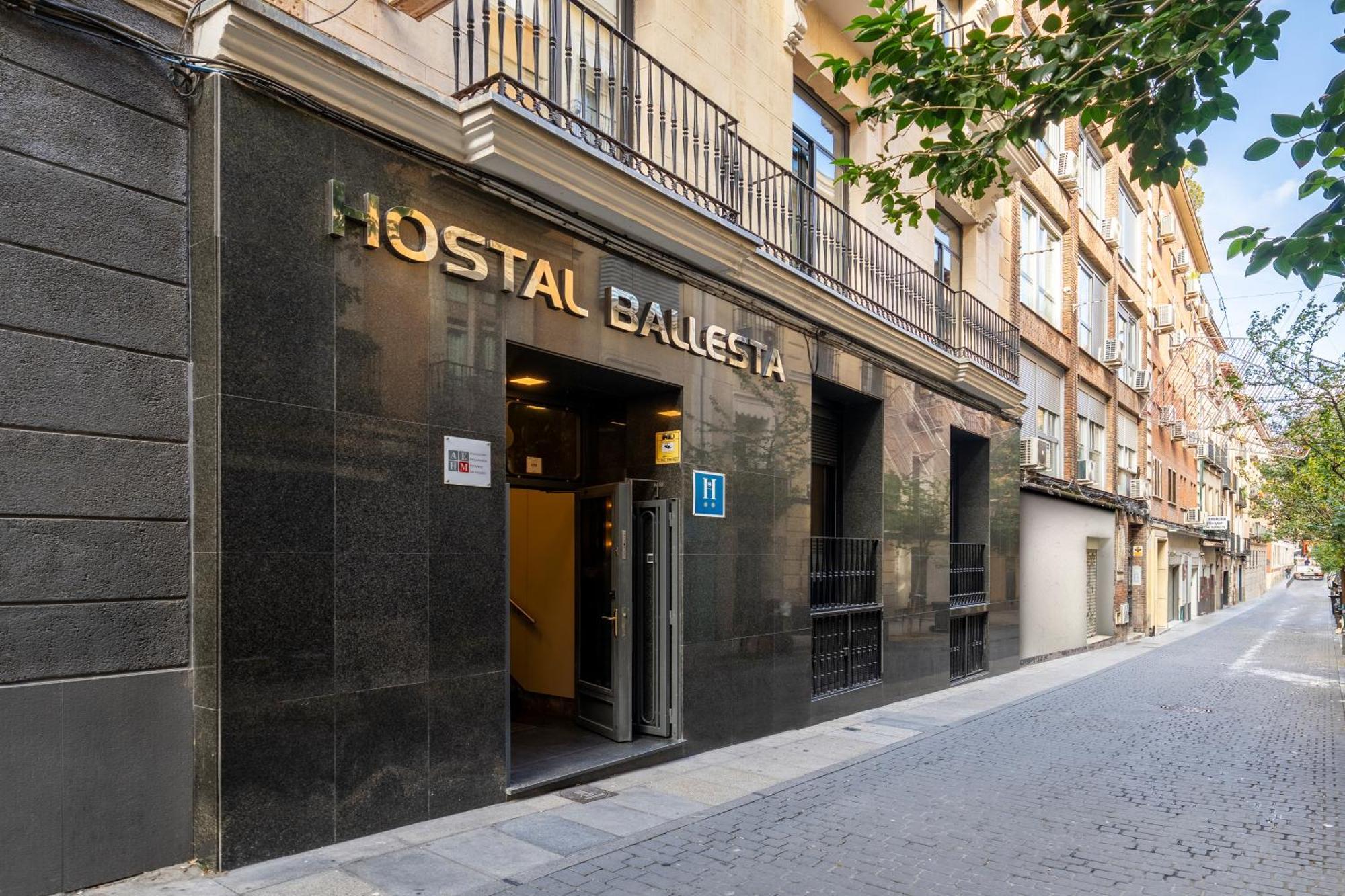 Hostal Ballesta Madrid Exterior foto