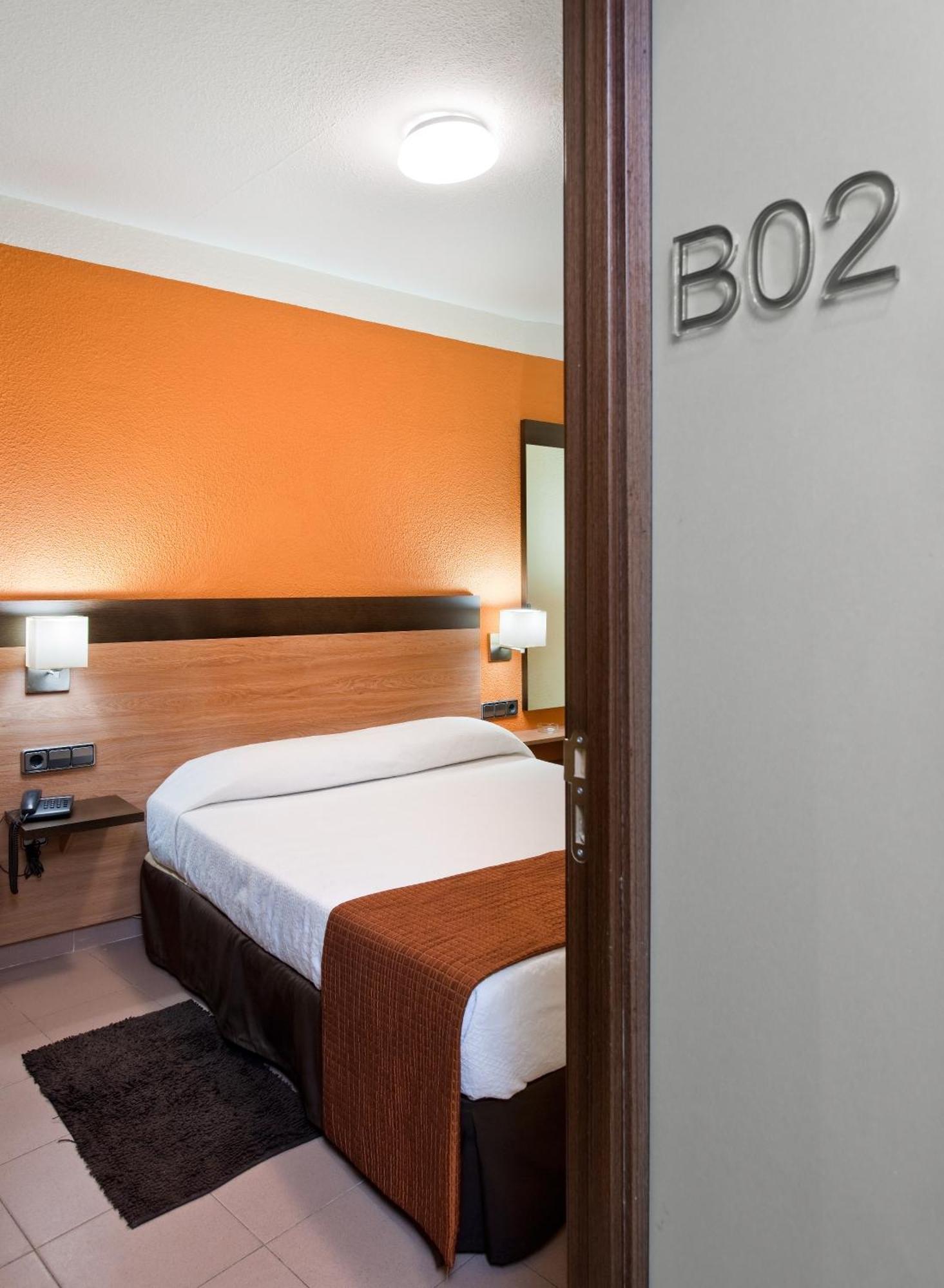 Hostal Ballesta Madrid Exterior foto